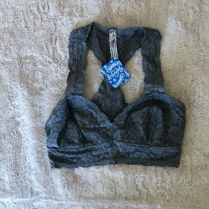 F R E E  P E O P L E  B R A